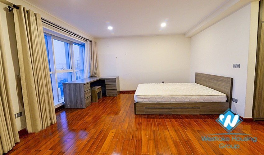 Fully furnished 154m high floor apartment for rent